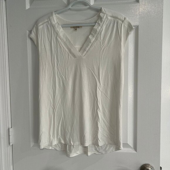 Women's Short Sleeve V- Neck Top by Les Serein in White Polyester - Size L - Picture 1 of 3